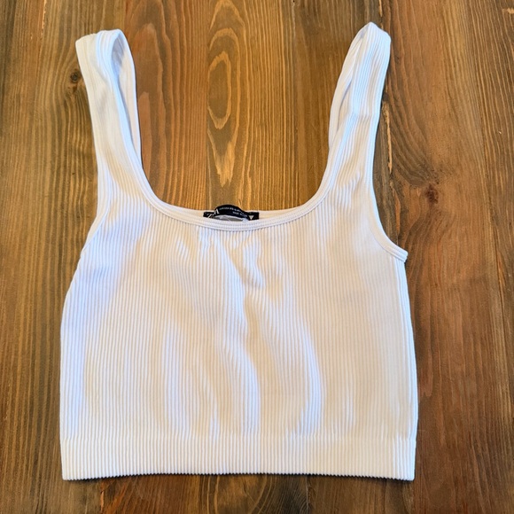 Zara Tops - Zara white ribbed seamless cropped top